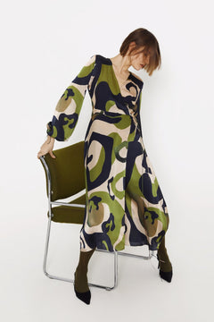 Wrap silk dress in traveller